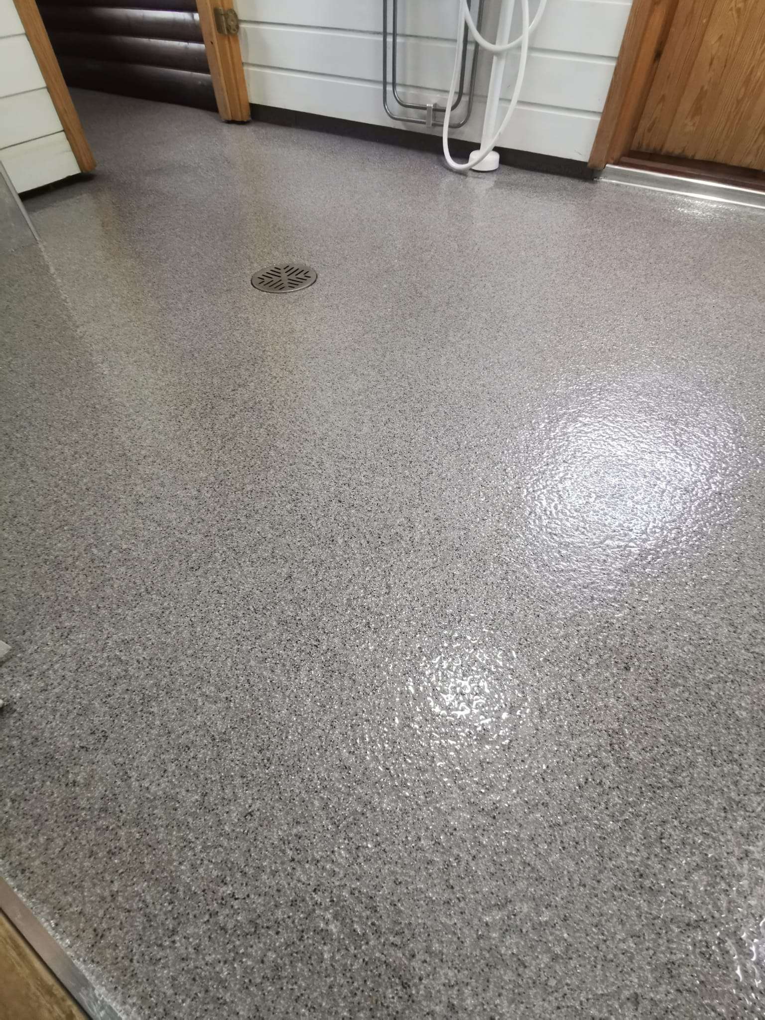 Ruiskumassalattia kohteessa 7